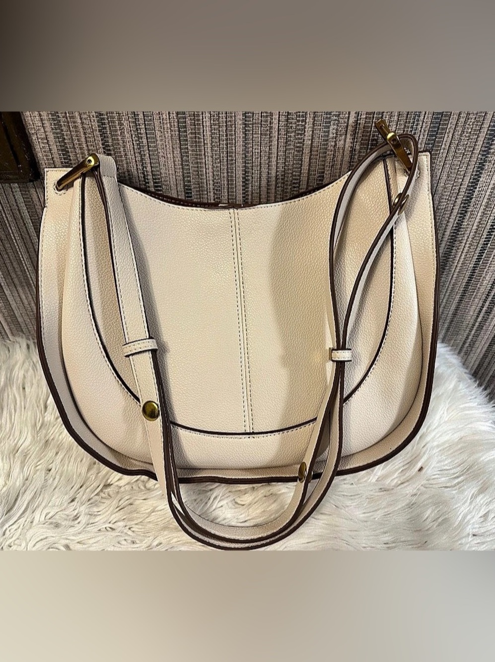 Cream Faux Leather Shoulder Bag Gold Hardware + Pouch